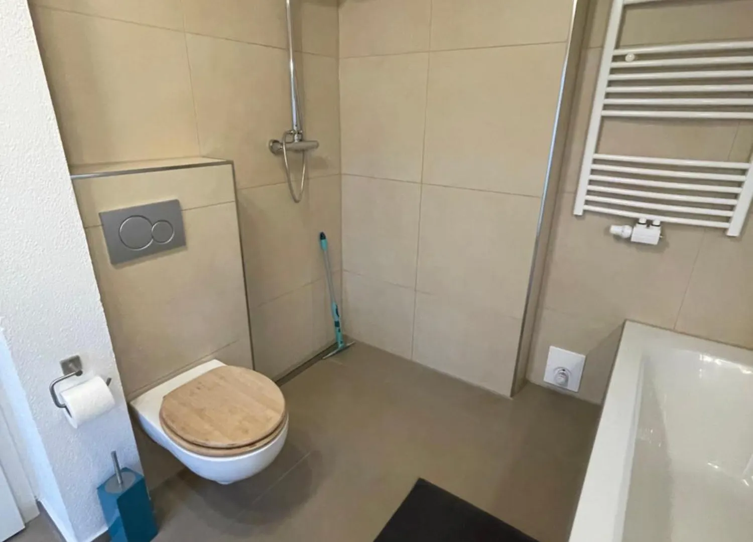 Holiday home Familien Ferienhaus In Memmingen 3 Zimmer Mit 2 Baedern Germany
