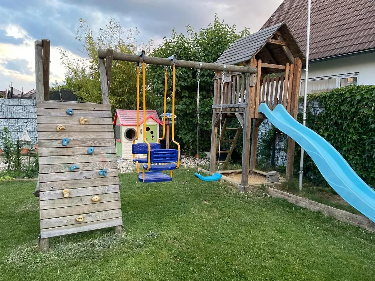 Holiday home Familien Ferienhaus In Memmingen 3 Zimmer Mit 2 Baedern